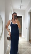 Lacivert Beyaz Biyeli Marka Model Yırtmaçlı Midi Boy Elbise