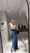 Lacivert Çiçek Örgü Detaylı Bol Paça Jean