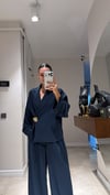 Lacivert Gül Broş Detaylı Pantolon Takım