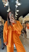 Mango Renk Tensel Kumaş Düşük Omuzlu Oversize Gömlek