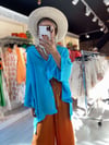 Mavi Yanı Yırtmaçlı Oversize Gömlek