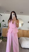 Pembe Belden Kemer Detaylı Yelek