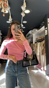 Pembe Drapeli Düşük Omuzlu Tül Bluz