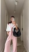 Pembe Fular Detaylı Pantolon Takım