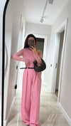 Pembe Kemer Detaylı Geniş Paça Pantolon