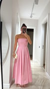 Pembe Straplez Pile Detaylı Uzun Elbise