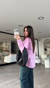 Pembe Yakası Nakışlı Gömlek