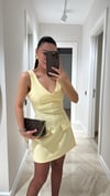 Sarı V Yaka Ön Cep Görünümlü Mini Elbise