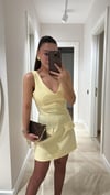 Sarı V Yaka Ön Cep Görünümlü Mini Elbise