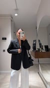 Siyah Arka Düğme Detaylı Marka Model Blazer Ceket 