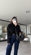 Siyah Balıkçı Yaka Yan Yırtmaçlı Triko Kazak 