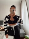 Siyah Beyaz Çizgili Crop Hırka 