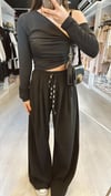 Siyah Çift Pileli Beli Lastikli Bol Pantolon