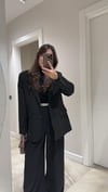 Siyah Ekru Sırtı Yırtmaçlı Blazer Ceket