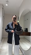 Siyah Gizli Düğme Detaylı Oversize Gömlek