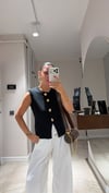 Siyah Gold Düğmeli Çelik Triko Yelek