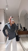 Siyah Gri Dik Çizgili Dokulu Gömlek
