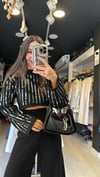 Siyah Gümüş Pullu Şeritli Crop Kazak