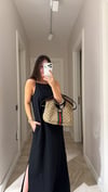 Siyah İnce Askılı Yan Yırtmaçlı Elbise