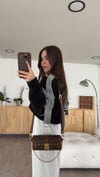 Siyah Jean Detaylı Yumoş Kazak 