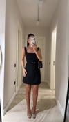 Siyah Kare Yaka Kemer Detaylı Mini Elbise