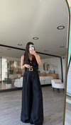Siyah Kendinden Kemerli Parlak Kumaş Pantolon