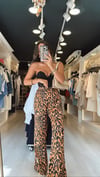 Siyah Leopar Desenli Bol Paça Pantolon 