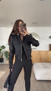 Siyah Marka Model Yaka Kürklü Deri Ceket