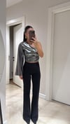 Siyah Ön Dikiş Detaylı İspanyol Paça Marka Model Pantolon