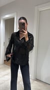 Siyah Pul Sacaklı Transparan Gömlek 