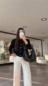 Siyah Renk Gold Düğmeli Crop Hırka 