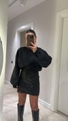 Siyah Taş Detaylı Crop Sweat