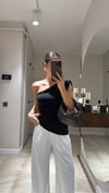 Siyah Tek Omuz Asimetrik Bluz 