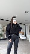 Siyah Vatkalı Ön Fermuarlı Sweat