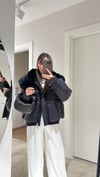 Siyah Yaka Kürk Detaylı Şişme Mont