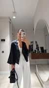 Siyah Yarasa Kol Ön Düğmeli Müslin Kumaş Bluz 