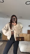 Bej Fermuarlı Cepli Bomber Ceket 