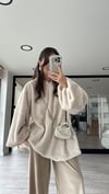 Taş Kapüşonlu Ön Cepli Peluş Sweat 