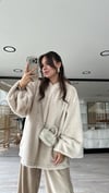 Taş Kapüşonlu Ön Cepli Peluş Sweat 