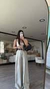 Taş Kendinden Kemerli Parlak Kumaş Pantolon