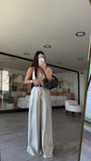 Taş Kendinden Kemerli Parlak Kumaş Pantolon
