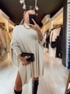Taş Renk Yanları Yırtmaçlı Oversize Triko Kazak