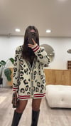 Taş Siyah Leopar Desen Sakallı Hırka 