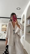 Taş V Yaka Tensel Kumaş Oversize Gömlek 