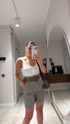 Yeşil Kemerli Keten Şort