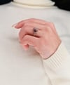 Gümüş Ya Allah Yazılı Akik Taşlı Kadın Yüzük