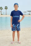 Erkek Çocuk Polyester + Elastan Summer Yazılı Tişört ve Desenli Şortlu Boneli Üçlü Mayo
