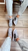 CAM PÜS GRİ SNEAKER