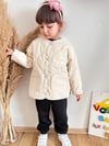 KREM CEPLİ KAPİTONE CEKET