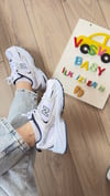 NB LACİ BEYAZ YETİŞKİN